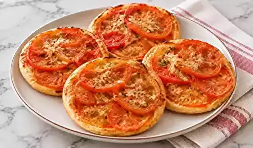 Petites tartes à la tomate et à la moutarde