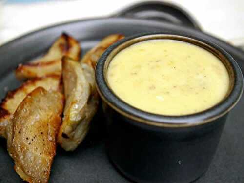 Aioli au thermomix - une délicieuse sauce pour accompagner vos plats.