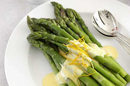 Asperges à la sauce du fromage blanc cookeo - recette cookeo.