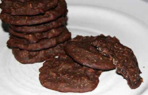 Biscuits au chocolat et à la noix de coco - recette facile.