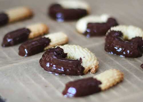 Biscuits nature au chocolat au thermomix - pour votre goûter.