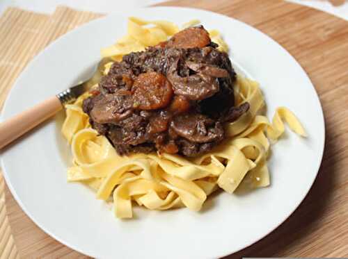 Boeuf bourguignon avec mijoteuse - recette facile pour votre plat.