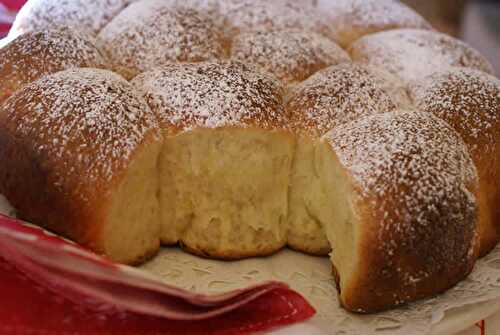 Brioche Buchty sans beurre au thermomix - délicieuse brioche allemande.