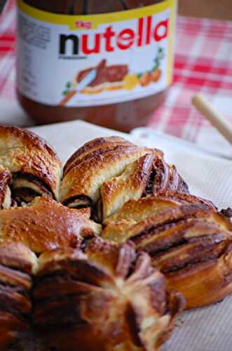 Brioches au nutella et aux noix - recette facile à la maison.