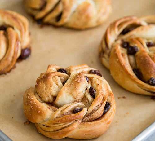 Brioches tressées à la cannelle - un délice pour votre gouter.