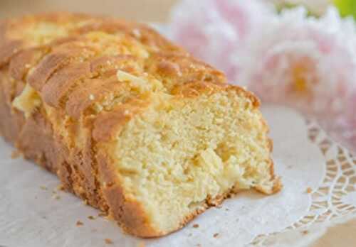 Cake ananas et noix de coco - un délicieux moelleux.