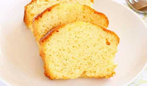 Cake au jus de citron au thermomix - le gâteau moelleux.
