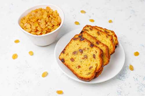 Cake aux amandes et raisins secs - un délicieux gâteau moelleux.