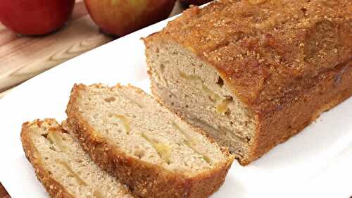 Cake aux pommes caramélisées - pour le goûter ou petit déjeuner.