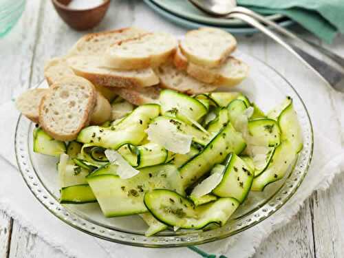 Carpaccio de courgettes - salade pour un dîner ultra light