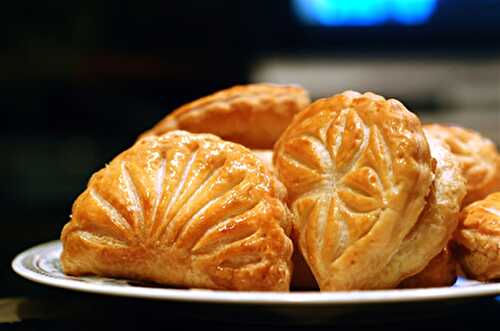 Chaussons aux pommes - recette facile pour votre gâteau.