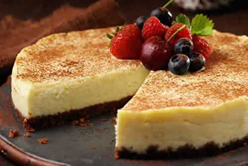 Cheesecake chocolat blanc - un gâteau délicieux au chocolat.