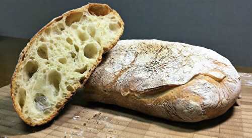 Ciabatta - un délicieux pain blanc originaire d'Italie