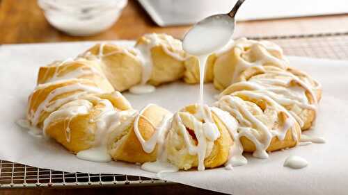 Croissant au citron et au fromage à la crème - délice pour votre goûter.