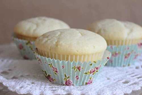 Cupcake a la vanille sans oeuf - le petit gâteau moelleux.