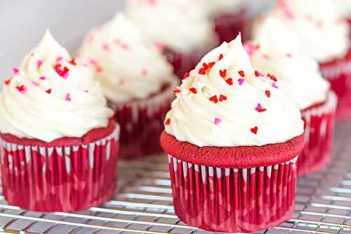 Cupcakes avec glacage - des délicieux gâteaux faciles pour goûter.