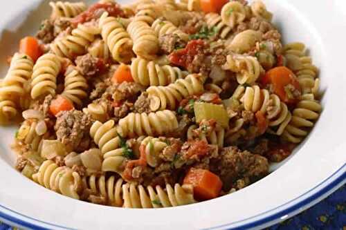 Fusilli à la viande hachée au thermomix - plat de pâtes aux légumes.