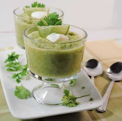 Gaspacho de concombre cookeo - un apéritif facile et délicieux.