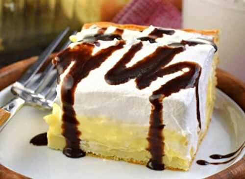 Gâteau à la crème vanille et chocolat - le dessert irrésistible.