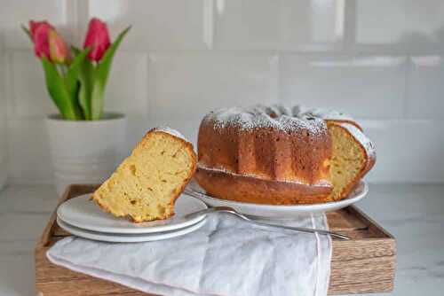 Gâteau au rhum - un délicieux cake moelleux pour votre petit déjeuner