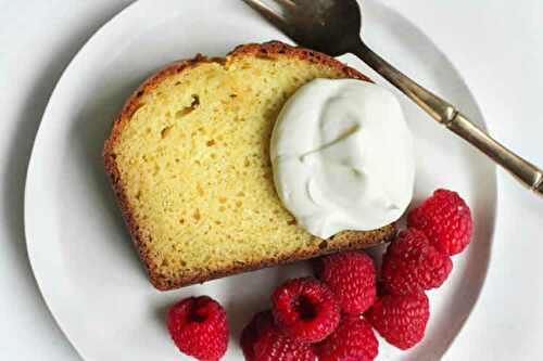Gâteau au yaourt à la vanille au thermomix - recette cake thermomix.