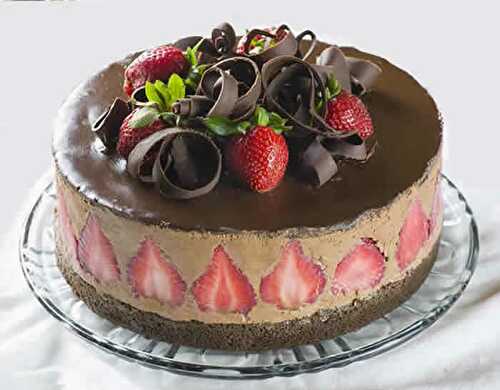 Gateau chocolat fraise - un dessert très délicieux pour vous.