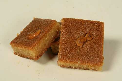 Gâteau de semoule libanais - namoura - recette cuisine facile.