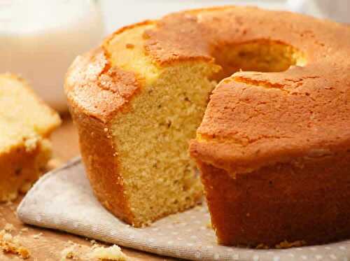 Gâteau nature ultra moelleux - un délicieux cake pour votre dessert