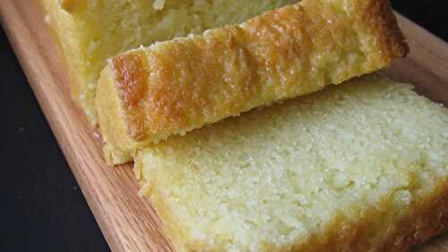 Gateau yaourt - un délicieux cake fondant à l’arôme du citron.