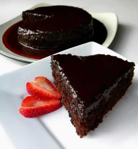 Glacage brillant chocolat miroir - pour napper vos tartes et gâteaux.