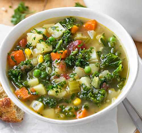 L'irrésistible soupe de légumes - une soupe 100 % healthy.