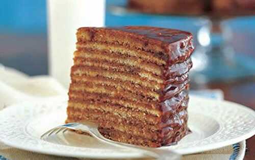 Layer cake au chocolat et vanille - pour votre dessert.