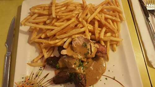 Magret de canard avec sauce au foie gras - recette facile.