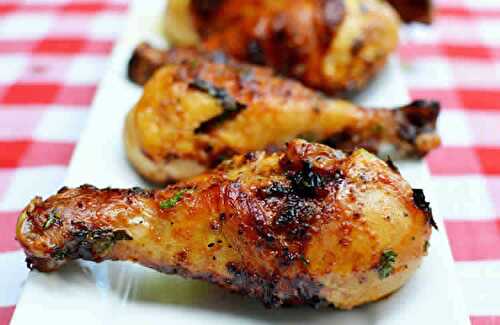 Marinade de poulet - recette de cuisine idéale pour le barbecue.