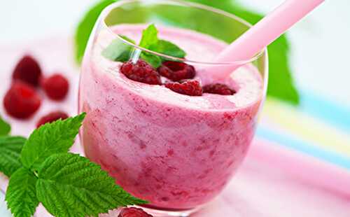 Milk shake aux framboises avec thermomix - recette facile