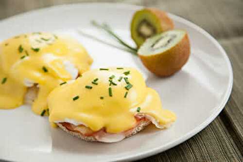 Oeufs benedictine - recette facile et rapide à la maison.