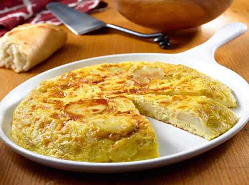 Omelette aux pommes de terre - Tortilla de patatas.