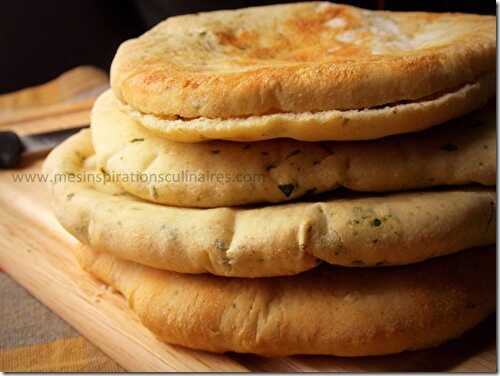 Pain pita libanais au cumin - recette facile pour faire ce pain.