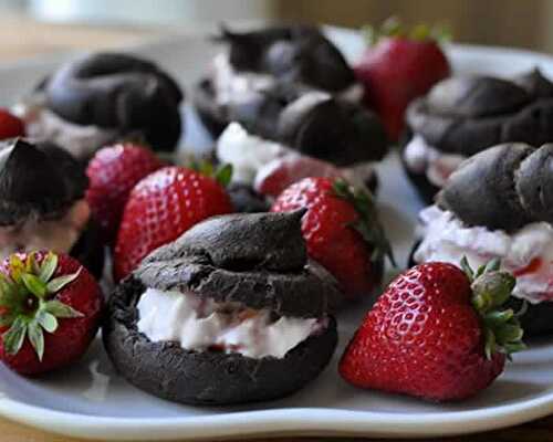 Pate choux chocolat - votre délicieux gâteau du dessert.