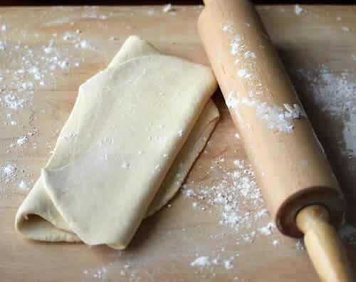 Pate feuilletee - recette facile à faire à la maison pour vos tarte.