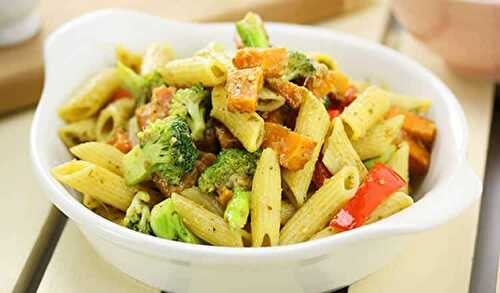 Pâtes aux brocolis et patate au cookeo - plat de penne aux légumes.