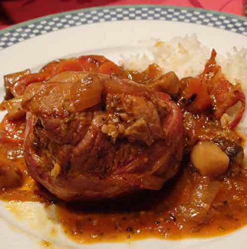 Paupiettes de veau oignons tomates - un plat délicieux.