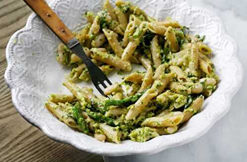 Penne aux asperges cookeo - un plat de pâtes pour dîner.