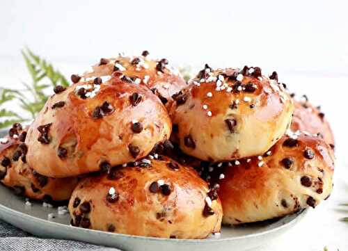 Petites brioches au chocolat - pour le petit déjeuner.