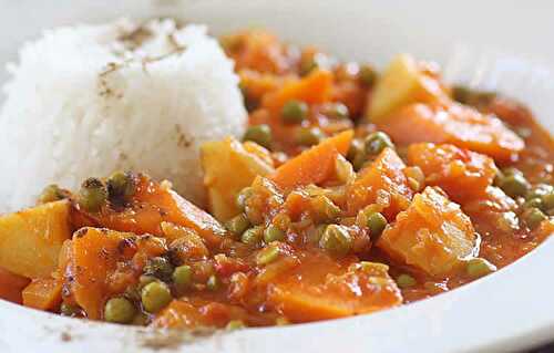 Petits pois aux carottes et pommes de terre cookeo - à base de légumes.