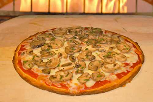 Pizza aux champignons thermomix - un délice du thermomix.