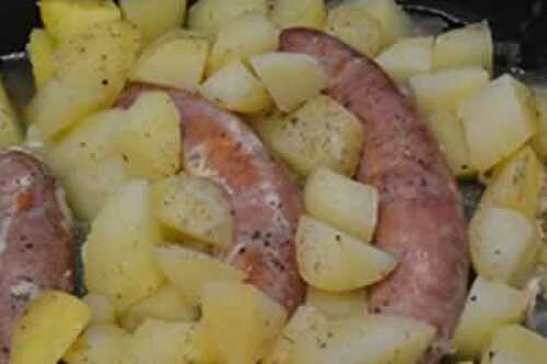 Pomme de terre saucisses roquefort cookeo - recette facile.