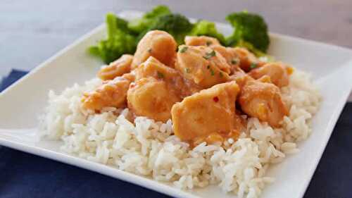 Poulet orange riz - un vrai délice pour votre plat de dîner.