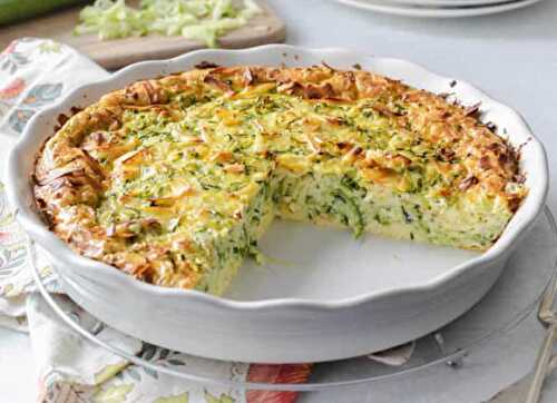 Quiche aux courgette et fromage - plat à servir avec une salade.