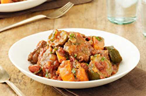 Ragout de boeuf mijoteuse - recette facile à la maison.